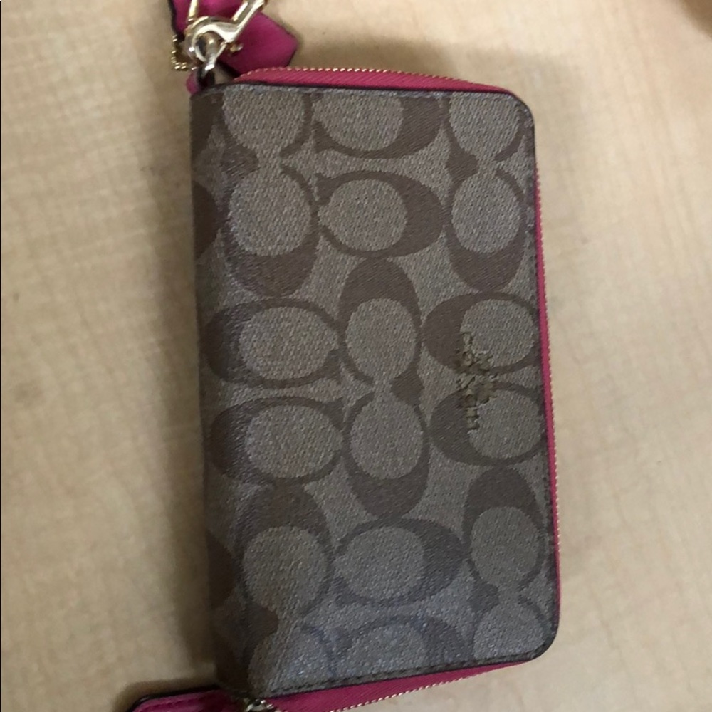 DOUBLE ZIP PHONE WALLET IN SIGNATURE